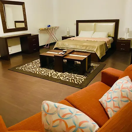 Zamalek Home 2 Bedroom Cozy, Spacious With Gourmet Kitchen-3